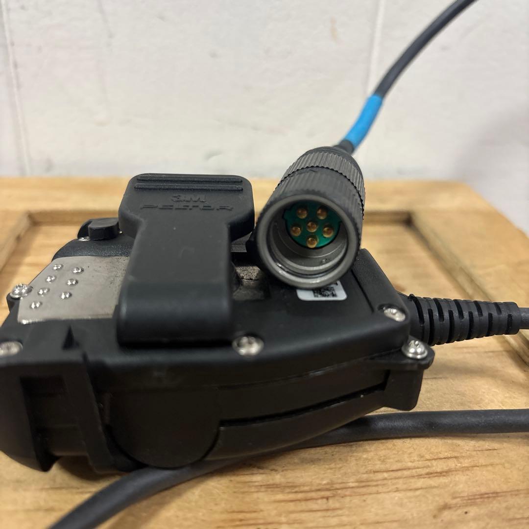 美品　米軍 実物　PELTOR PTT スイッチ アダプター ペルター　②