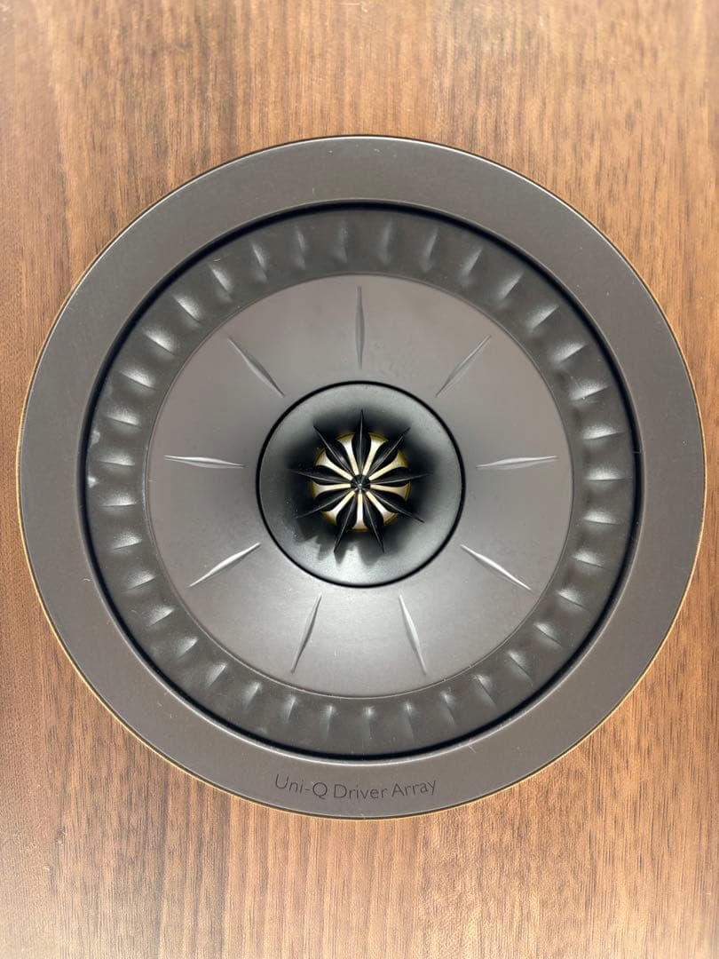 KEF Q150 ウォルナット　ブックシェルフスピーカー　2個