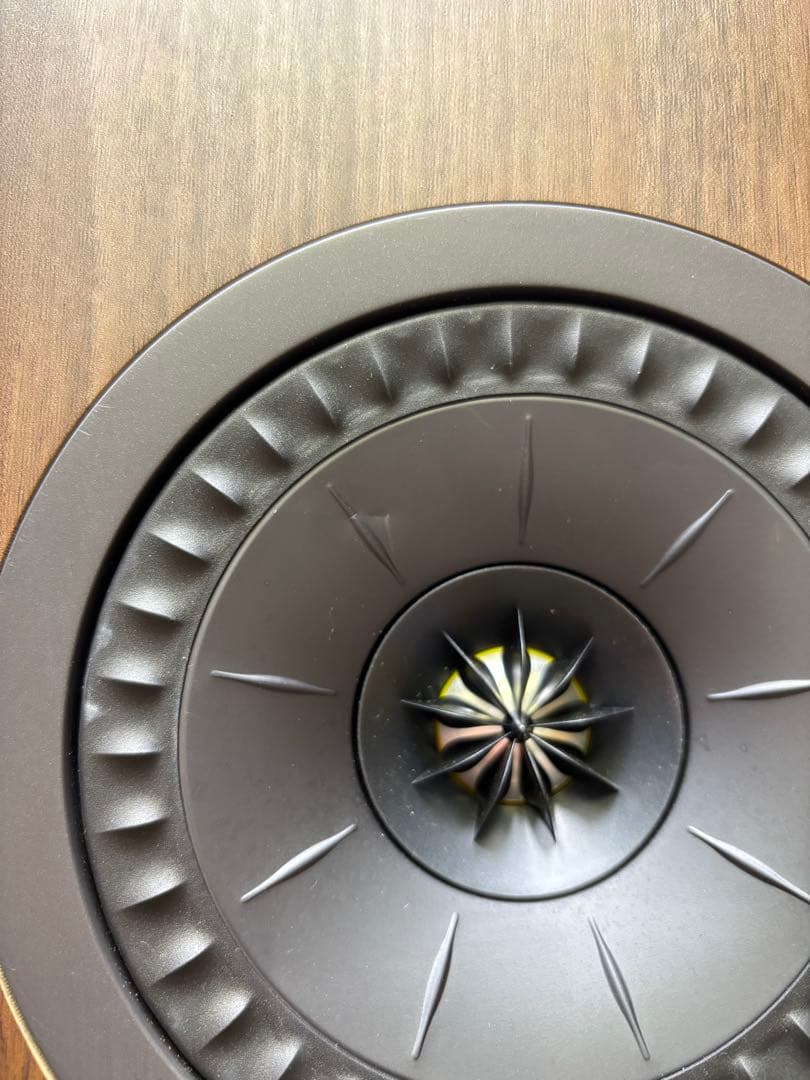 KEF Q150 ウォルナット　ブックシェルフスピーカー　2個
