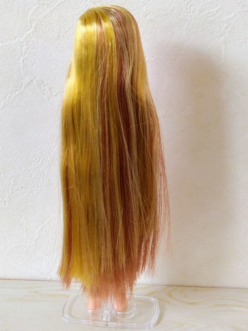 ♥箱無し新品♥リカちゃんキャッスル　イエロー×赤茶色メッシュ超ロングストレート