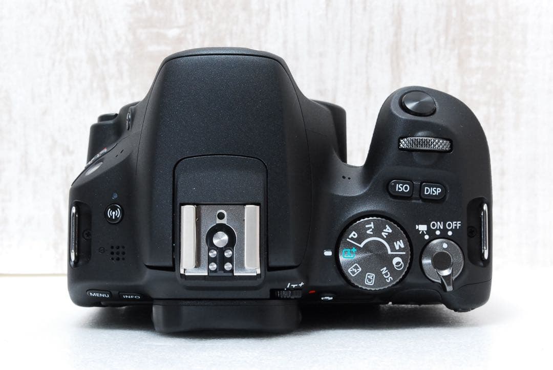 Canon EOS Kiss X9 ダブルレンズ ダブルズーム　Wi-Fi搭載