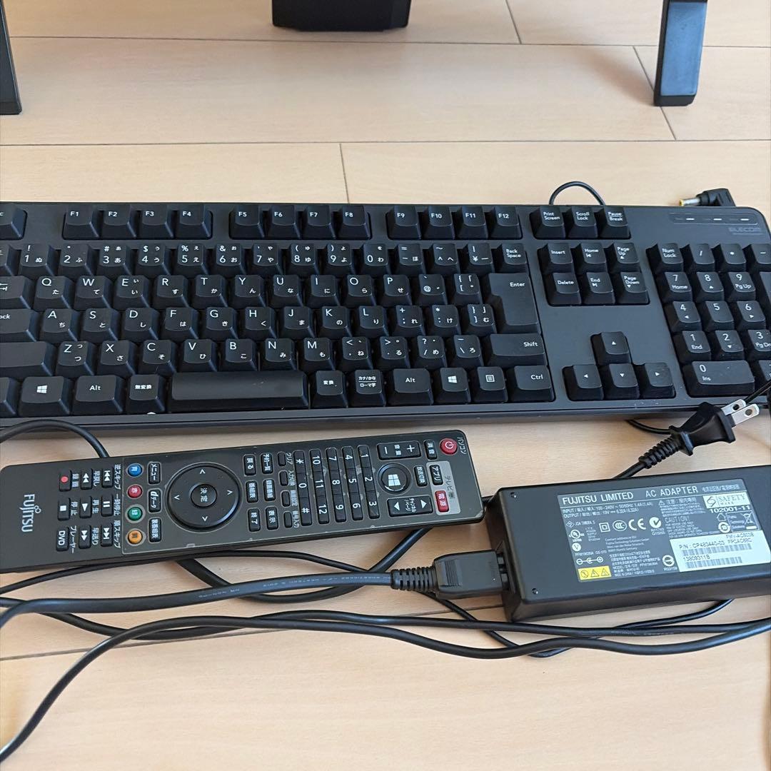 ESPRIMO デスクトップPC 本体 キーボード　マウス　富士通　パソコン