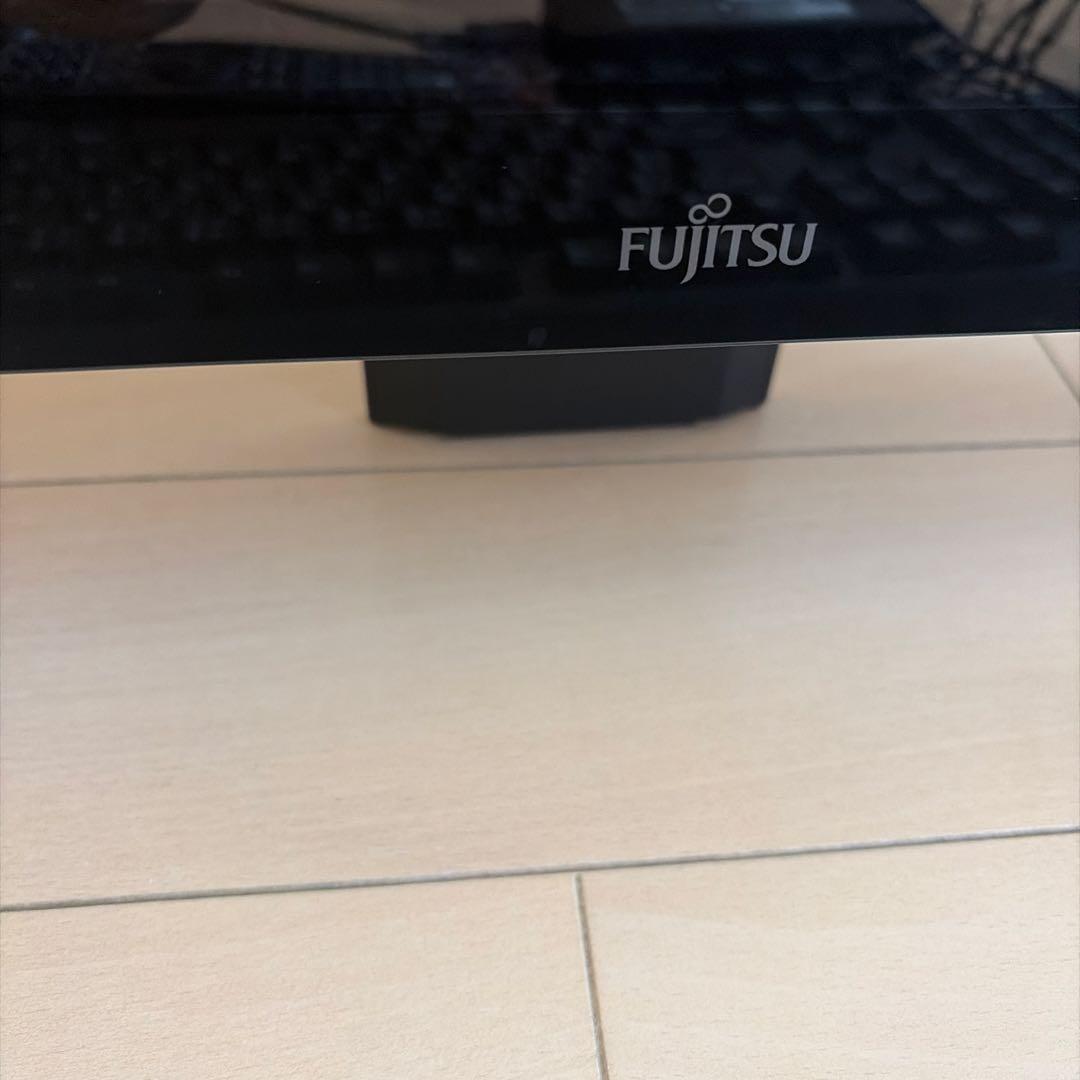 ESPRIMO デスクトップPC 本体 キーボード　マウス　富士通　パソコン