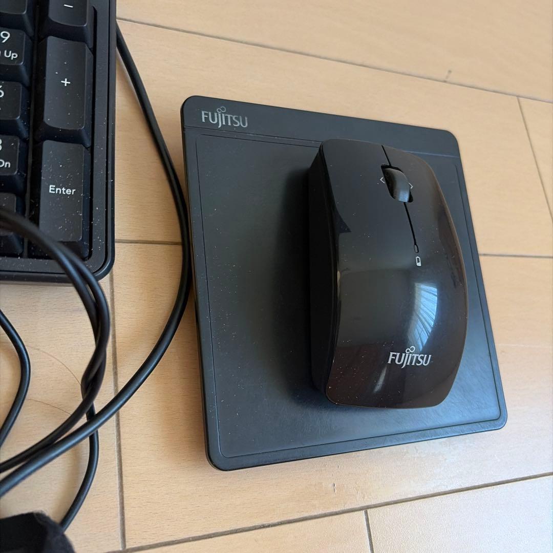 ESPRIMO デスクトップPC 本体 キーボード　マウス　富士通　パソコン