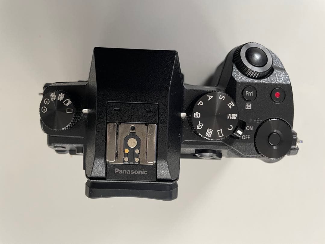 LUMIX DMC-G7 ミラーレス一眼 本体と付属品