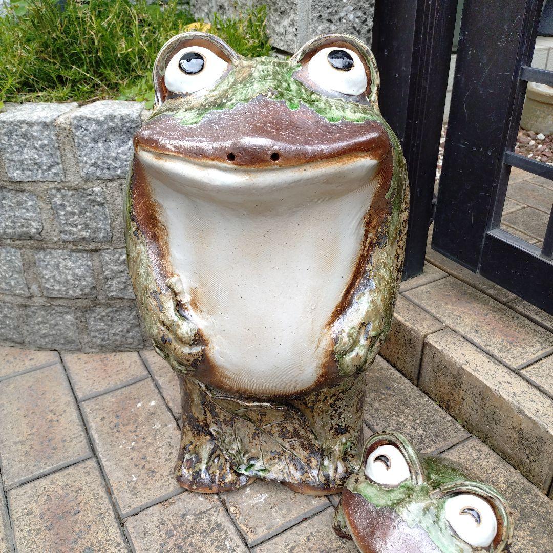 信楽焼　手作り出目立ち蛙　(特大) 高さ52㌢　7号9号笑い蛙　3点セット