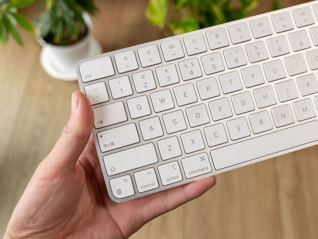 Apple Magic Keyboard（US）Lightning/ワイヤレス
