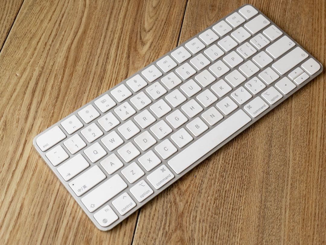 Apple Magic Keyboard（US）Lightning/ワイヤレス