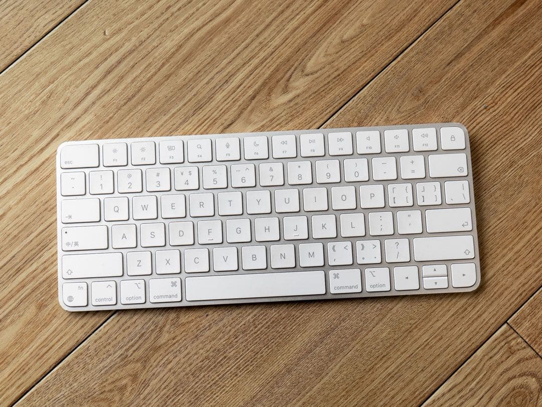 Apple Magic Keyboard（US）Lightning/ワイヤレス