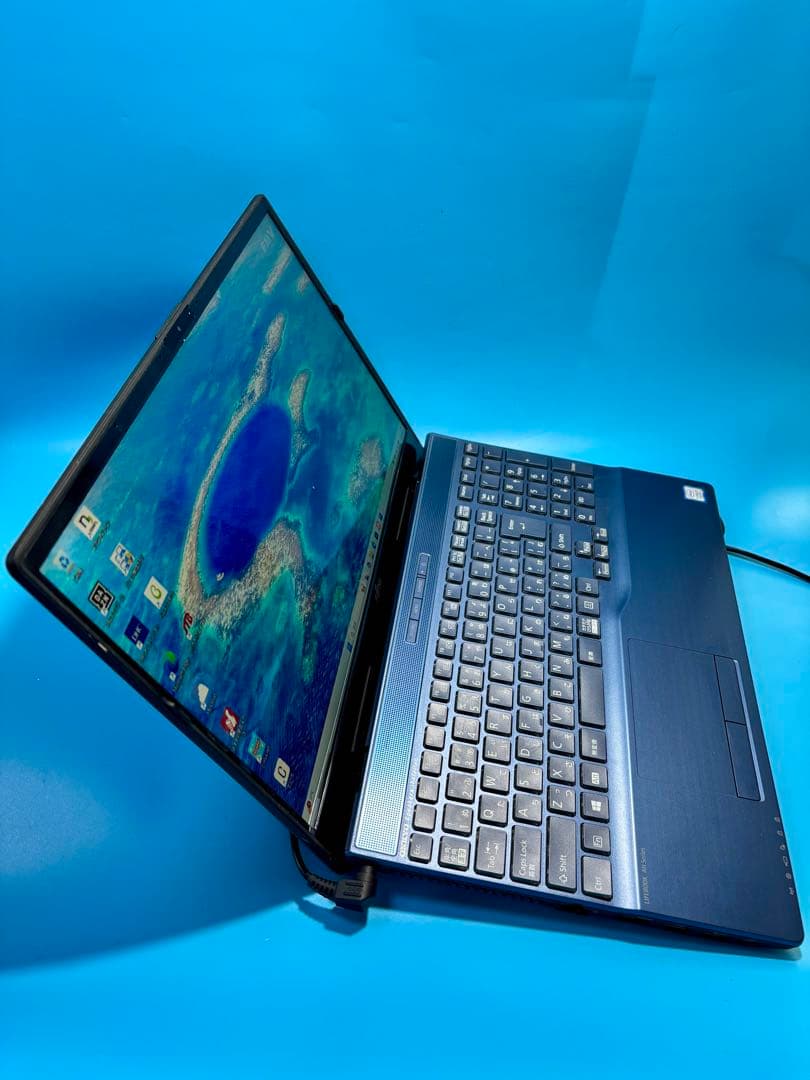 富士通 LIFEBOOK AH77/D3 i7 9750H SSD2TB 32G
