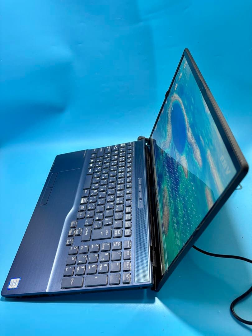 富士通 LIFEBOOK AH77/D3 i7 9750H SSD2TB 32G