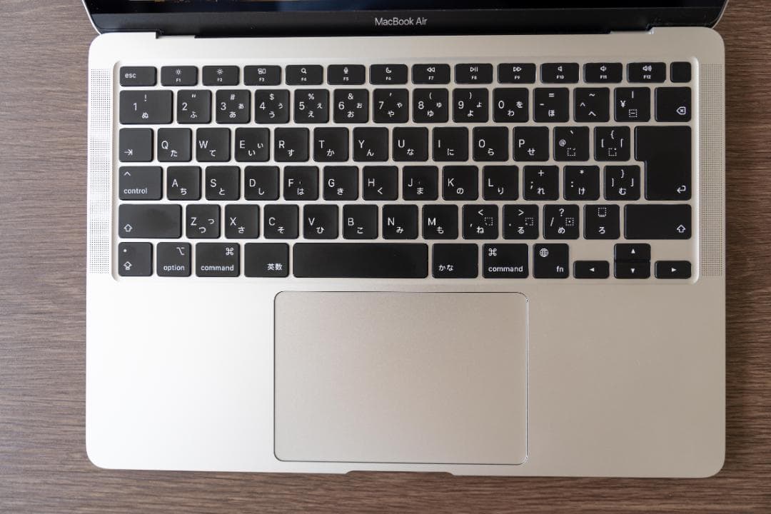 美品 MacBook Air 13-inch 2020 M1 8GB/256GB