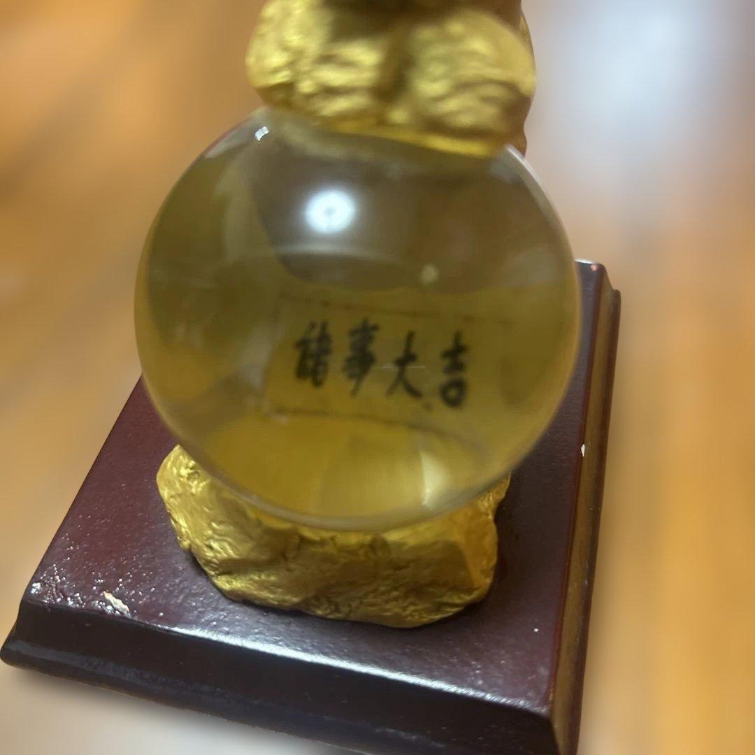 金色イノシシのクリスタルオブジェ