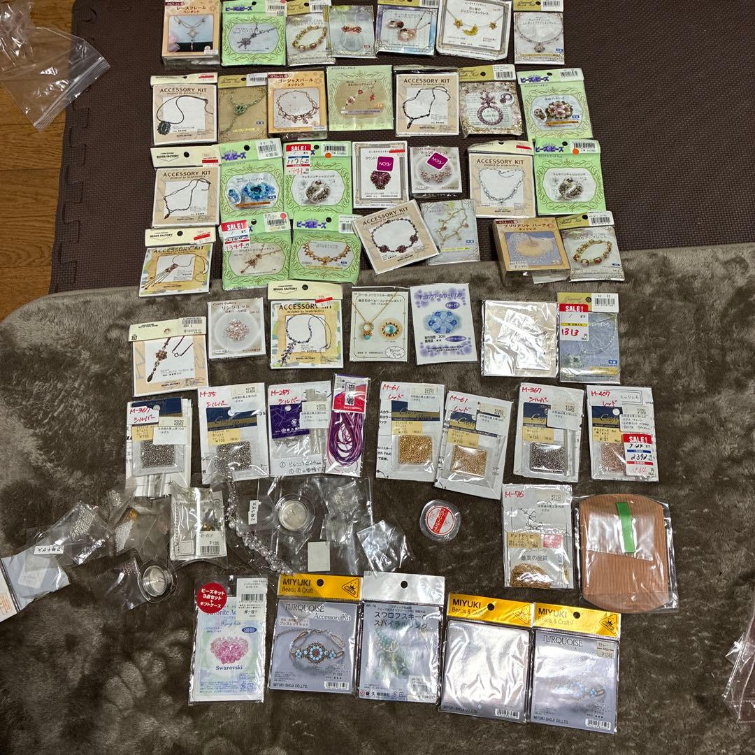 スワロフスキーのスパイラルリング　手作りネックレスブレスレットなど9万以上