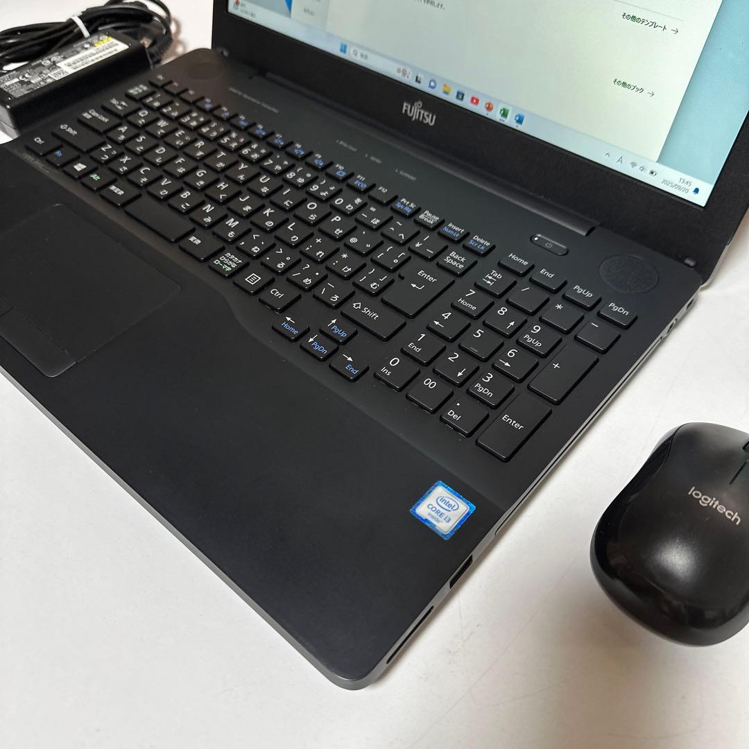 美品　富士通ノートパソコンBRUーRE SSD メモリ8GB オフィス2024年