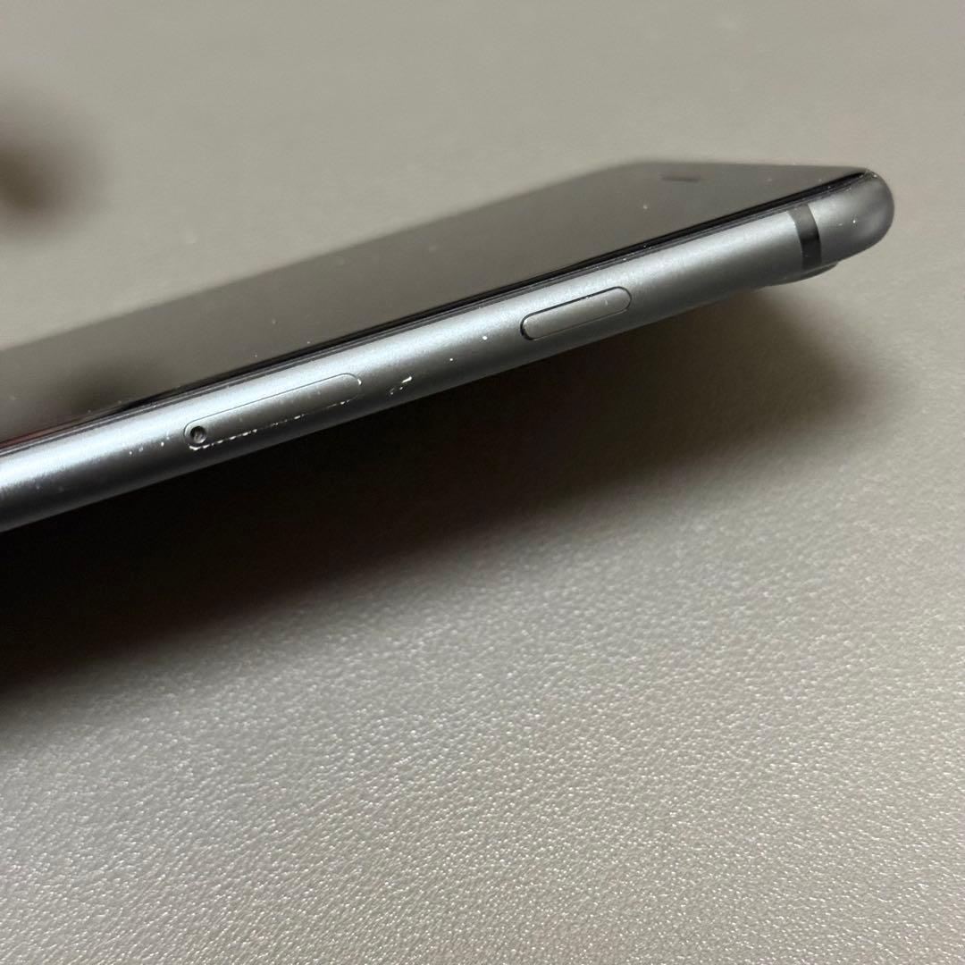 海外版Apple iPhone 8 Plus 64GB ブラック