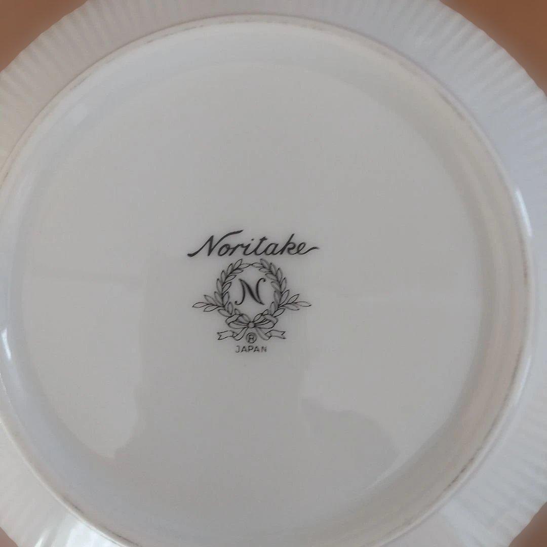 ノリタケ ホワイト金縁ボウル6個セット