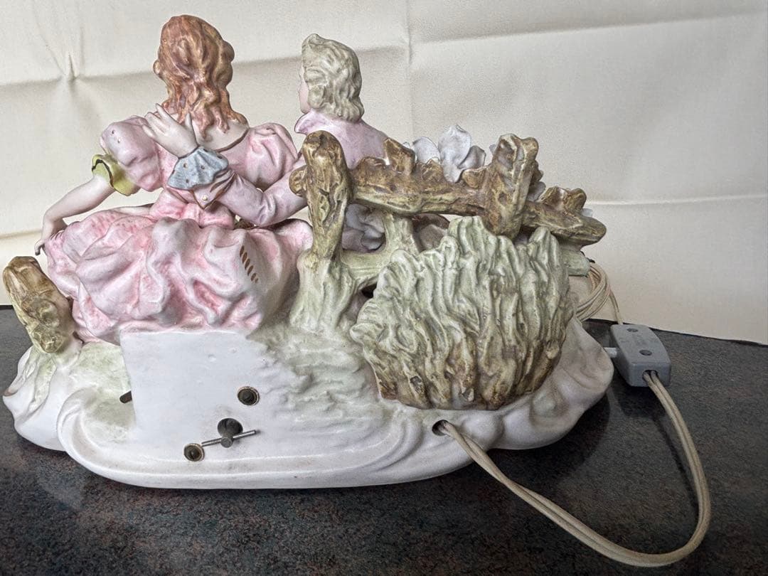 アンティークフィギュリン　テーブルランプ　レンワイル・アードアルト製　オルゴール