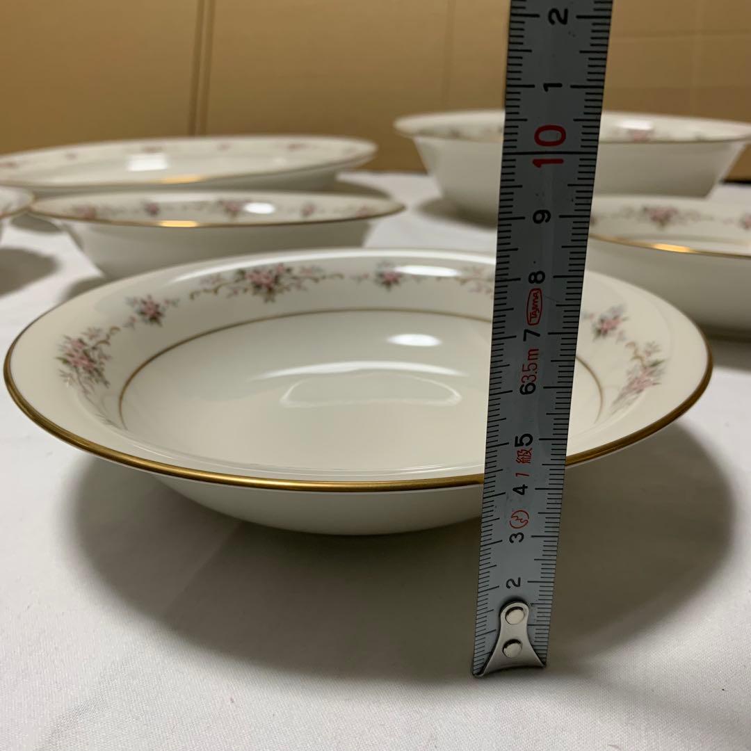 ノリタケ ニットロイヤルアイボリー RC ボウルセット 花柄 金縁　８個