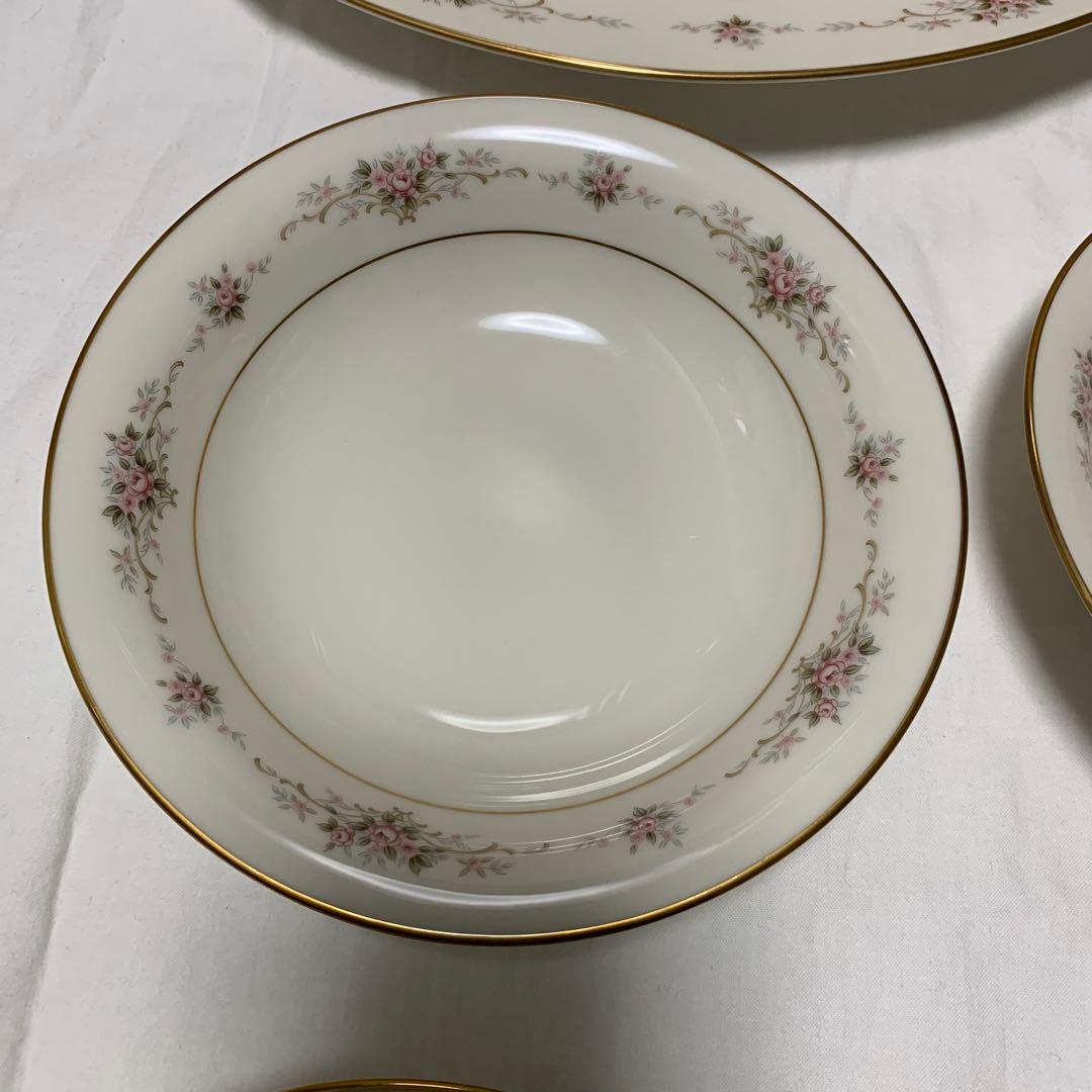 ノリタケ ニットロイヤルアイボリー RC ボウルセット 花柄 金縁　８個