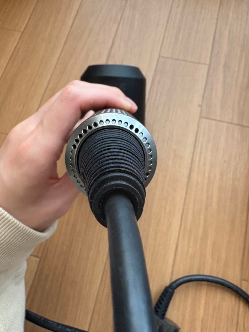 【ジャンク品】ダイソン ヘアドライヤー　付属品＆スタンド付き