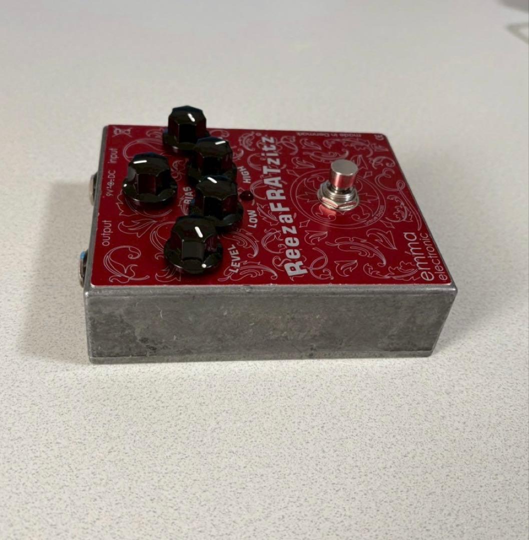 ギター 歪みエフェクター distortion Emma Electronic