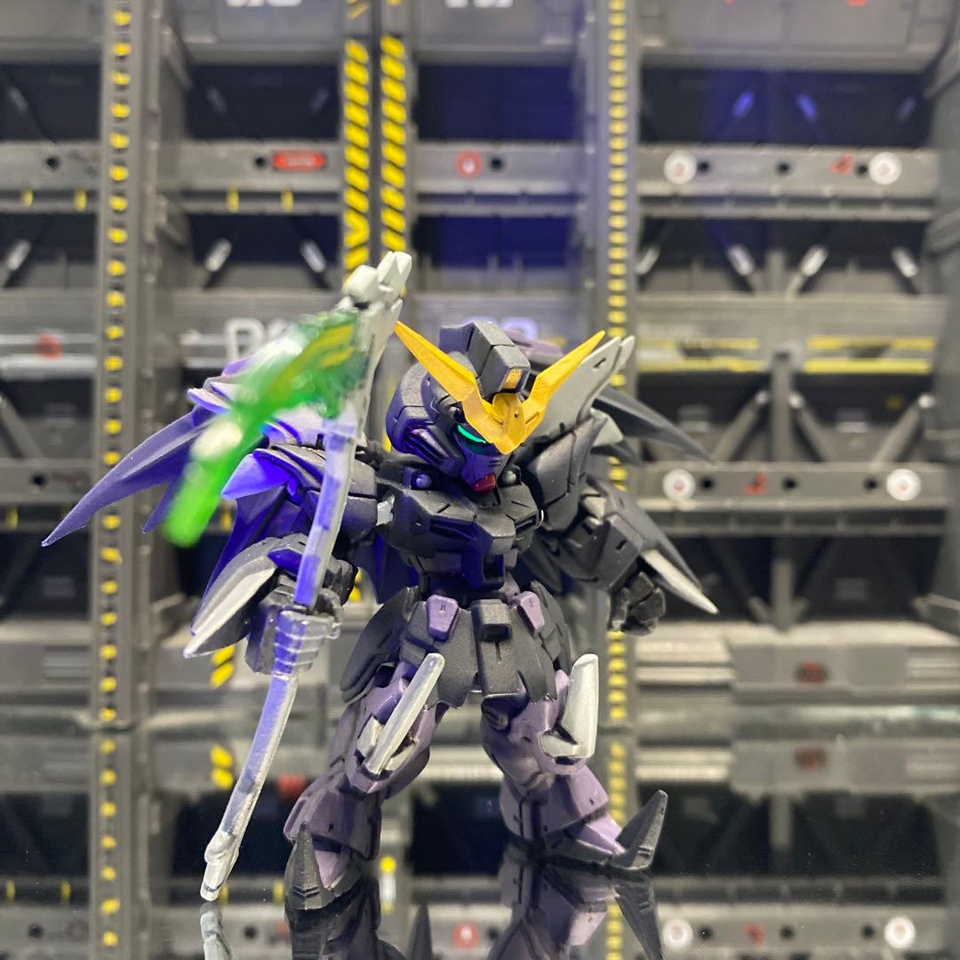 アキヒロ