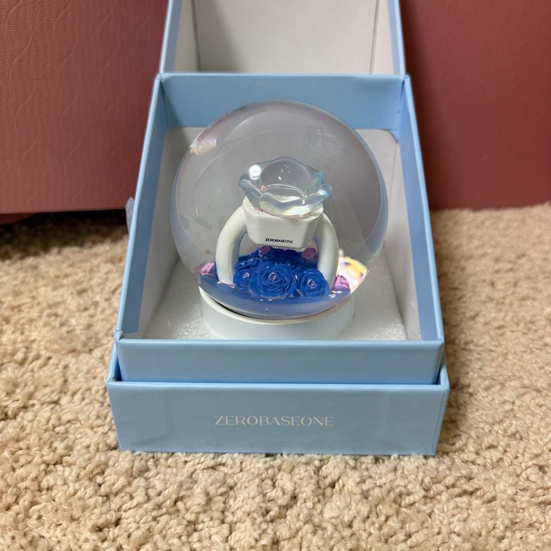 ゼベワン　ROSE RING WATERGLOBE (スノードーム)