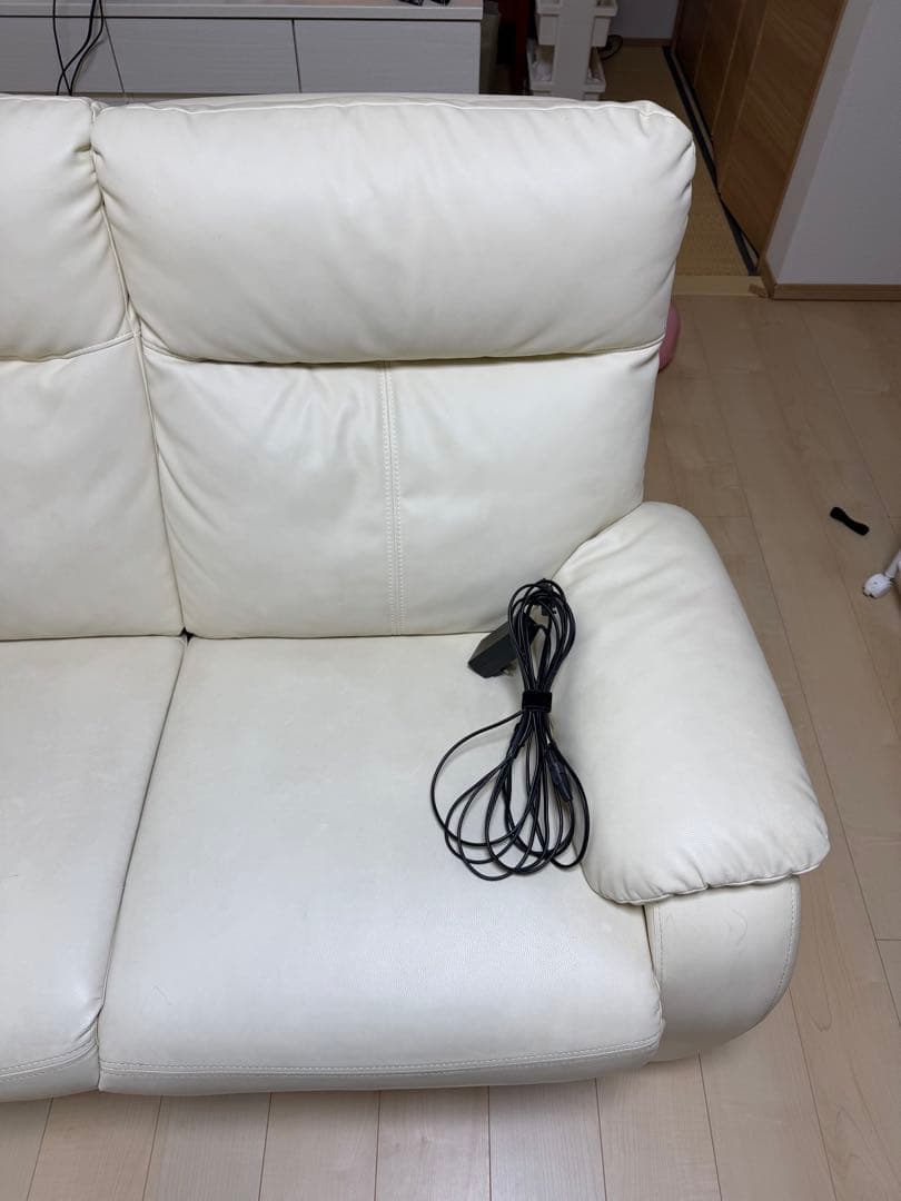 東京インテリア家具　リクライニング電動ソファー