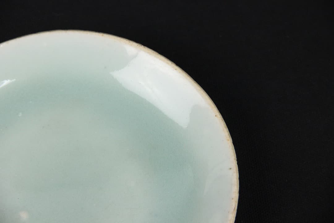 中国美術 景徳鎮 豆青釉　一対　唐物　古物　 古い小皿 落款あり EN25-7