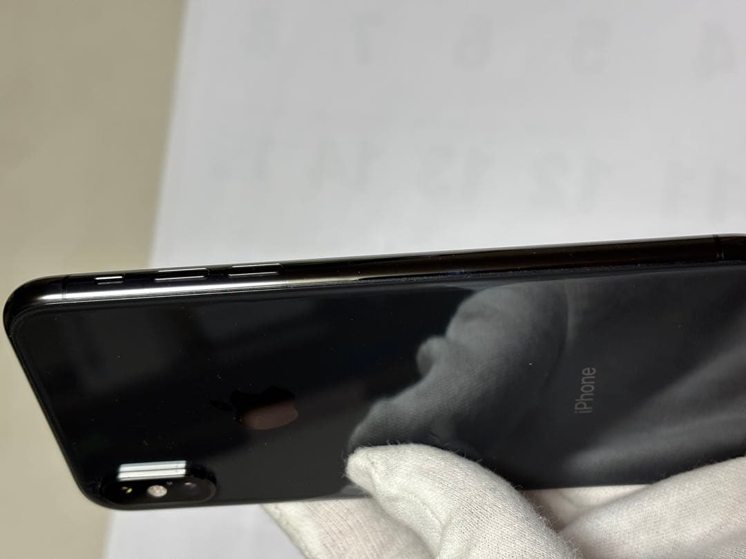 Apple iPhone Xs 64GB バッテリー75%