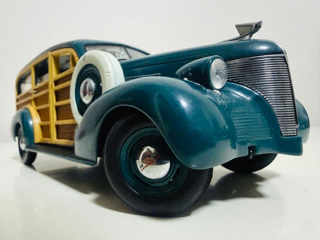 MCC/'39Chevyシボレー WoodyWagonウッディーワゴン 1/18