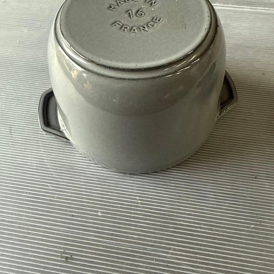 staub ストウブ ココット デ ゴハン グレー GOHANS 16cm