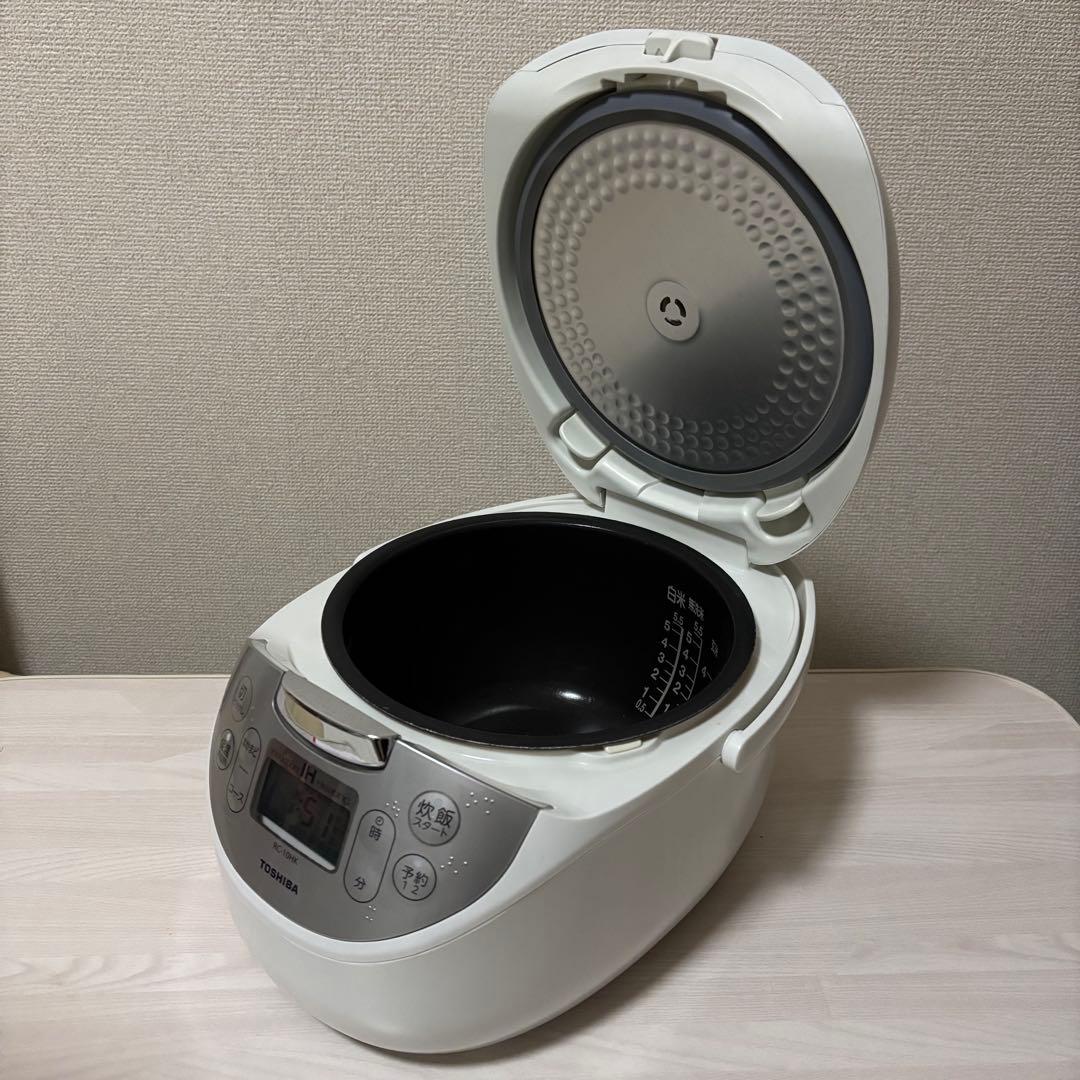 TOSHIBA 炊飯器 RC-10HK ホワイト5.5合 【2021年】