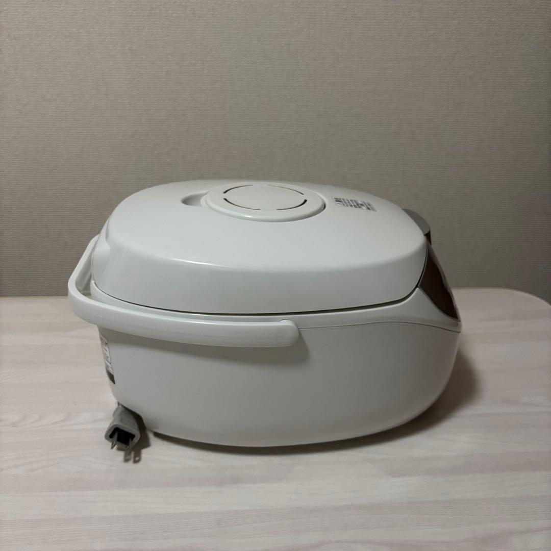 TOSHIBA 炊飯器 RC-10HK ホワイト5.5合 【2021年】