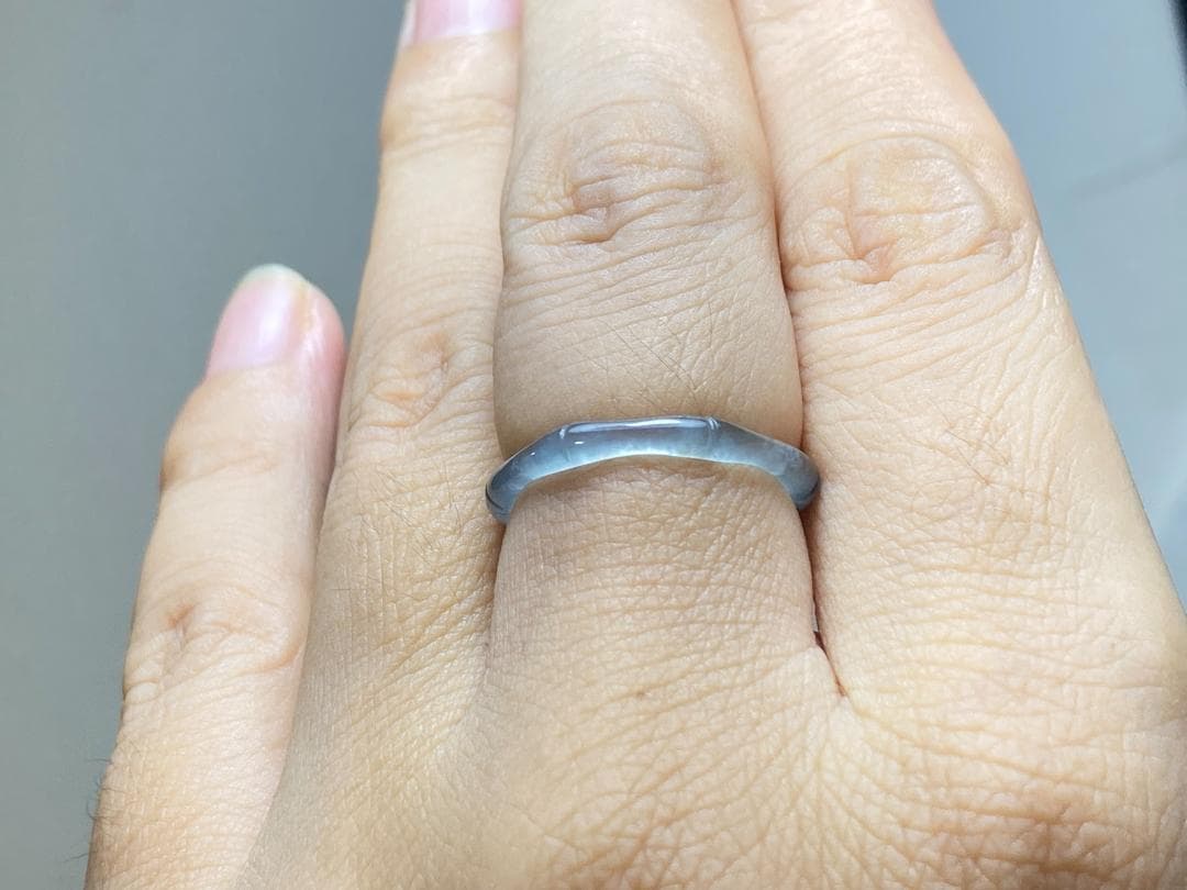 L13-217細身高氷種竹節リング13.5号グアテマラ産A貨本翡翠くりぬき黒翡翠