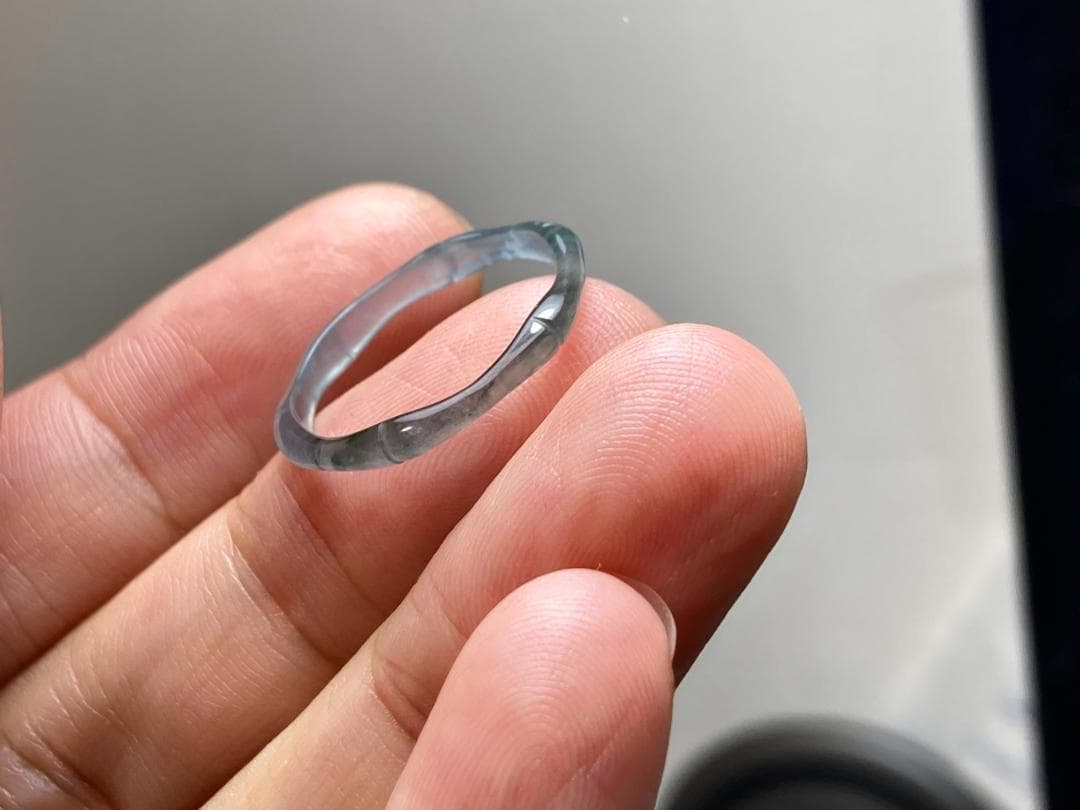 L13-217細身高氷種竹節リング13.5号グアテマラ産A貨本翡翠くりぬき黒翡翠