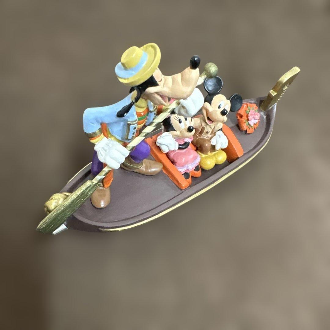 ディズニーシー　ヴェネツィアンゴンドラ　オルゴール付　フィギュア　 グーフィー