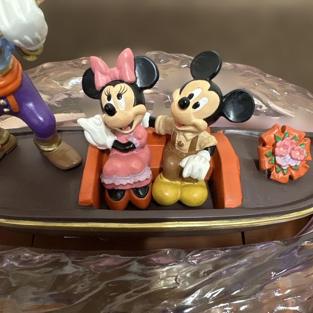 ディズニーシー　ヴェネツィアンゴンドラ　オルゴール付　フィギュア　 グーフィー