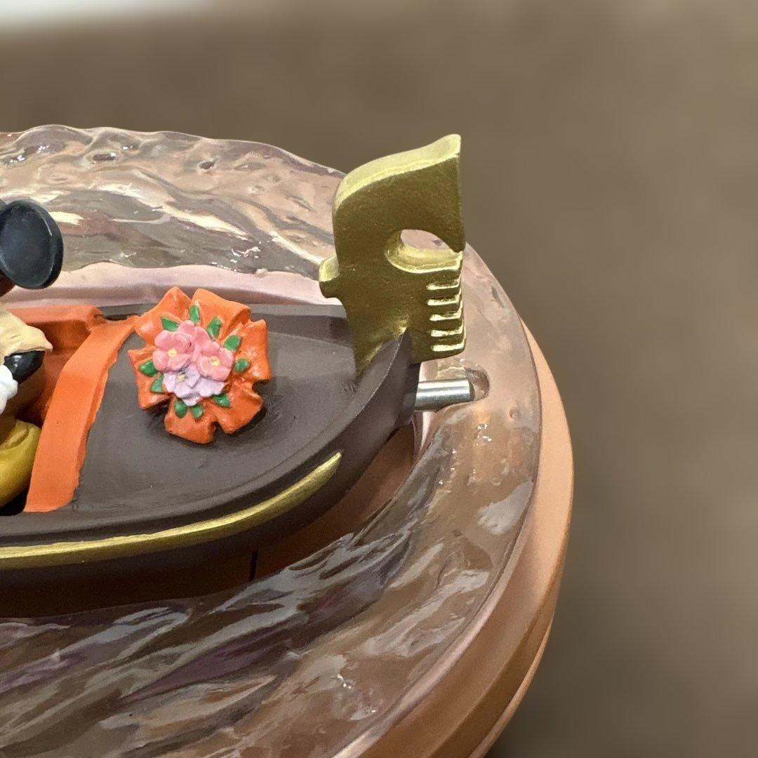 ディズニーシー　ヴェネツィアンゴンドラ　オルゴール付　フィギュア　 グーフィー