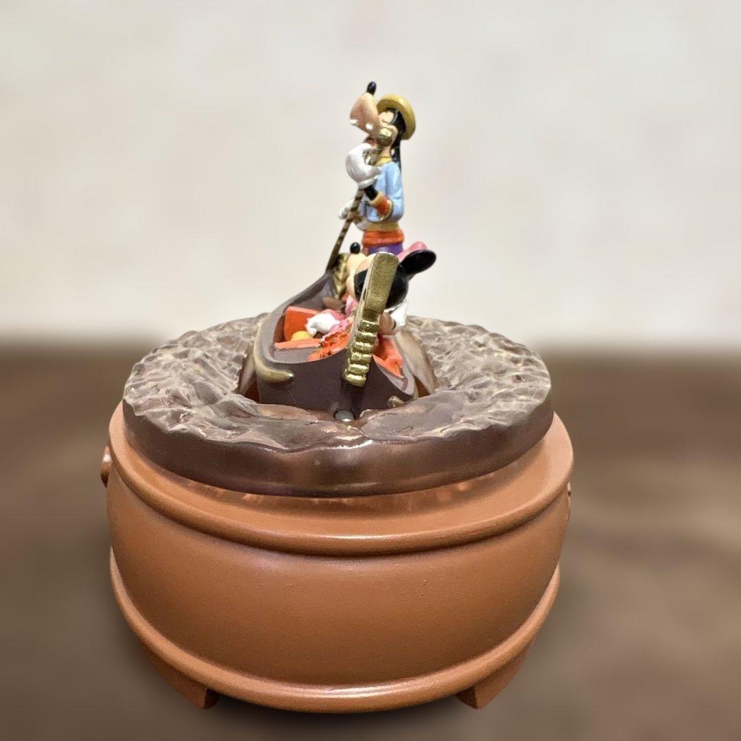 ディズニーシー　ヴェネツィアンゴンドラ　オルゴール付　フィギュア　 グーフィー