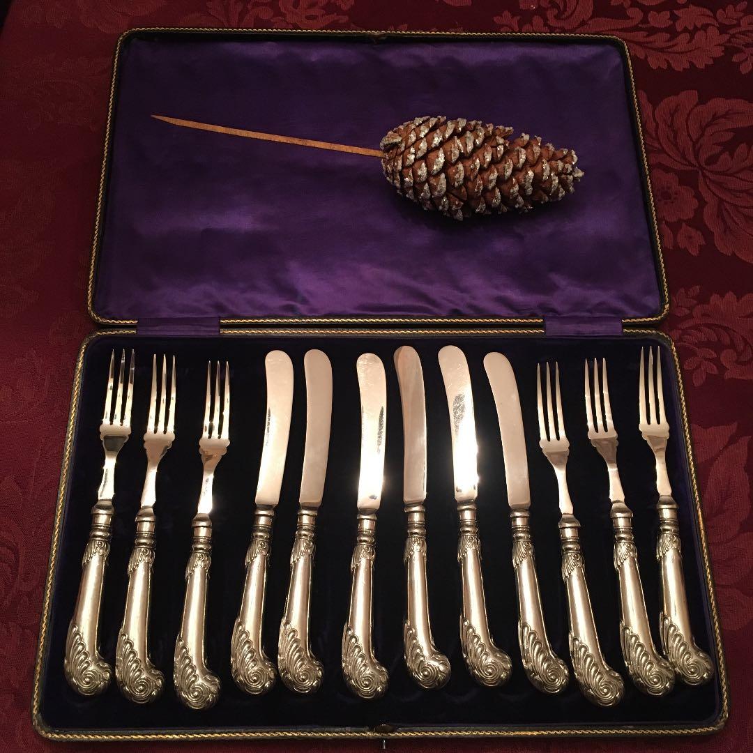 英国製アンティーク純銀ナイフとフォーク12本お箱入り