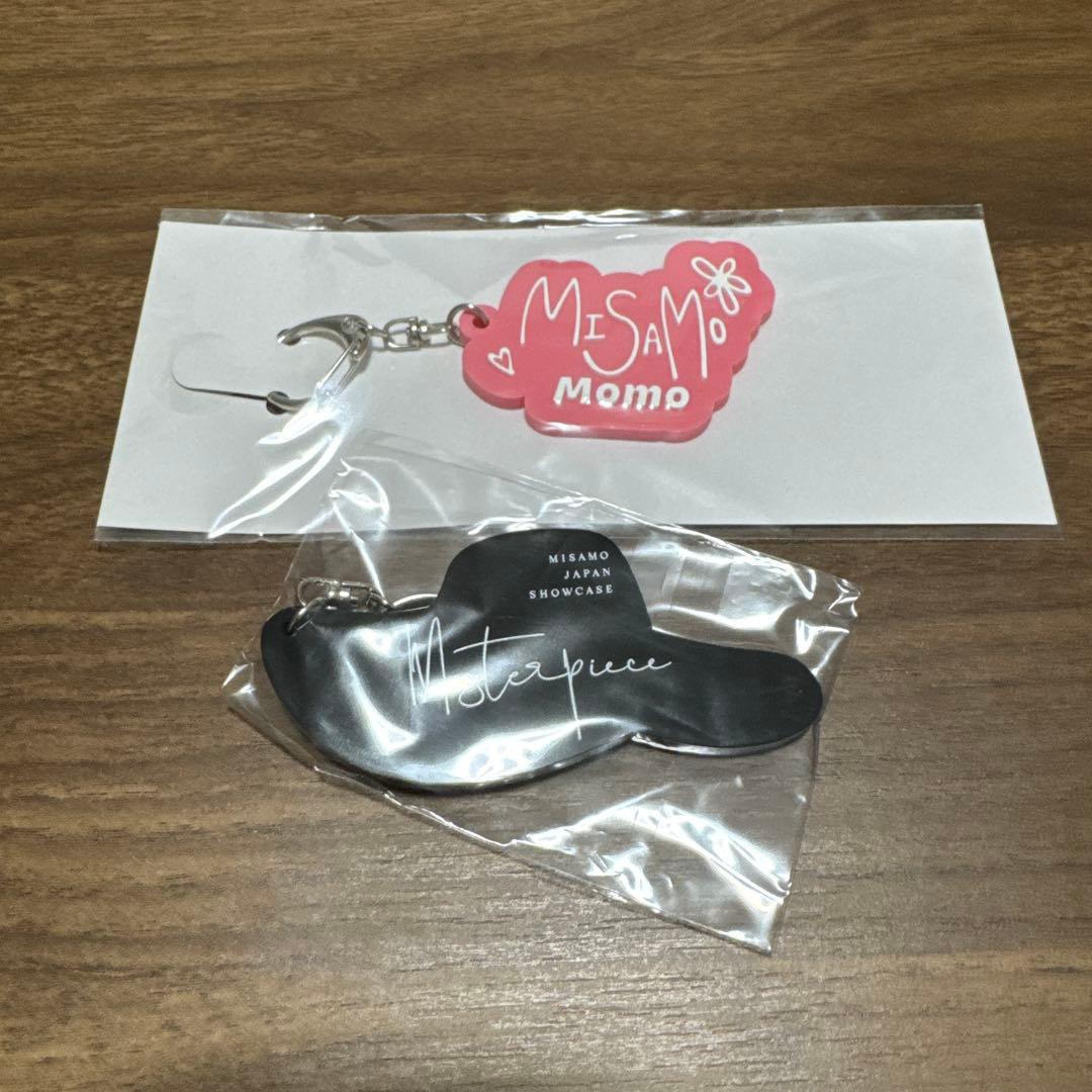 TWICE モモ キーホルダー 缶バッジ ワッペン まとめ売り
