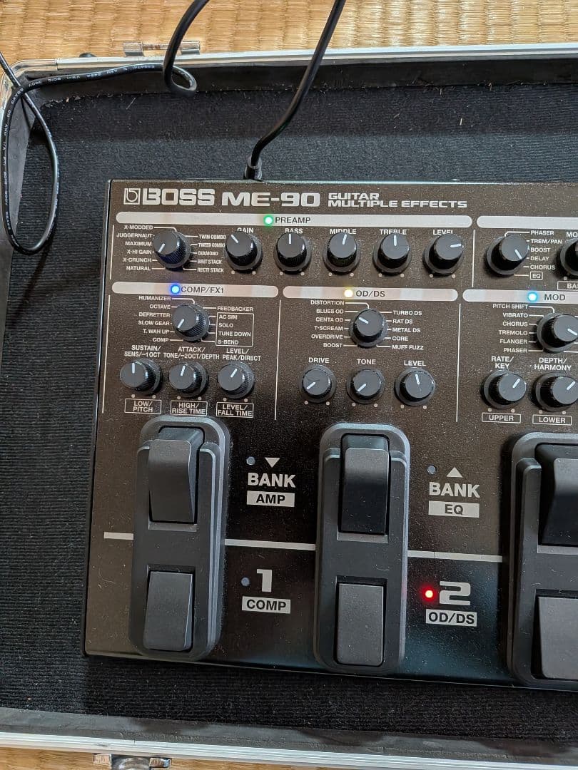 BOSS ME-90 ギターエフェクター　ケース、電源アダプター付属