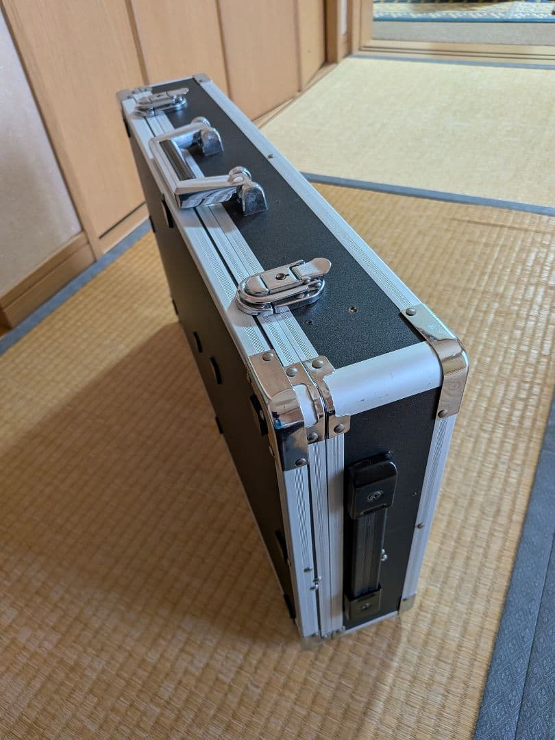 BOSS ME-90 ギターエフェクター　ケース、電源アダプター付属