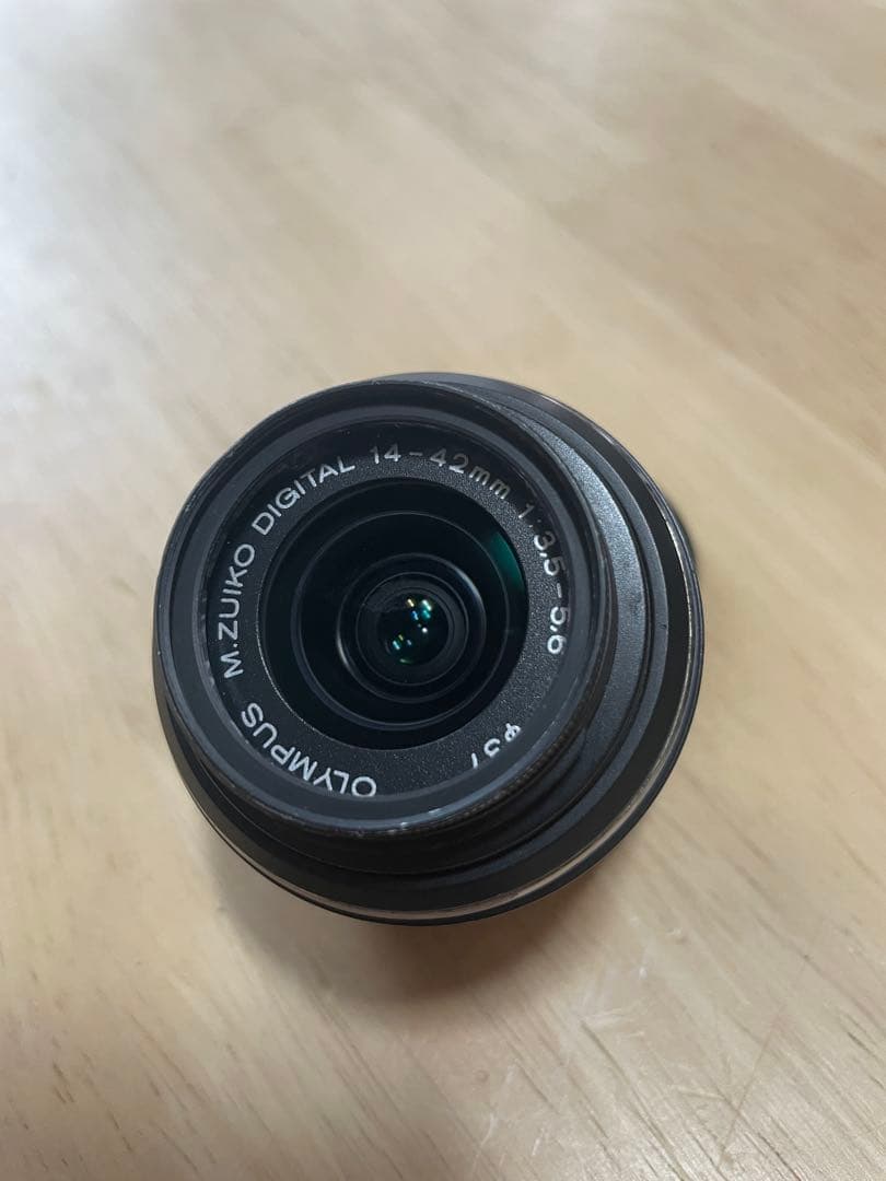 オリンパス　マイクロ一眼　E-PL1