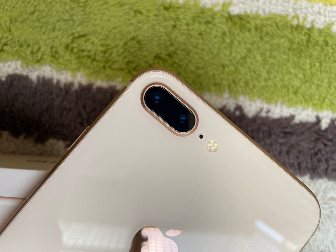iPhone 8Plus バッテリー100% 美品