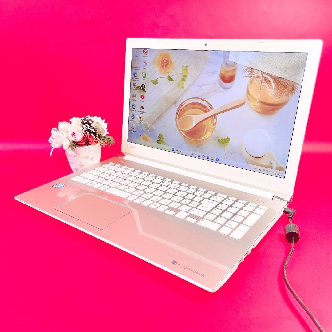 お買い得品‼️おしゃれゴールド✨️薄型ノートパソコン大容量1TB✨️カメラ付き