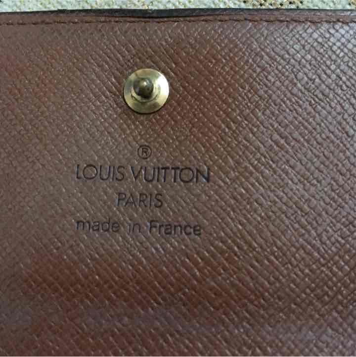 ヴィトン三つ折り財布