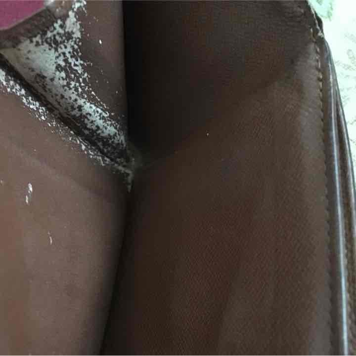 ヴィトン三つ折り財布